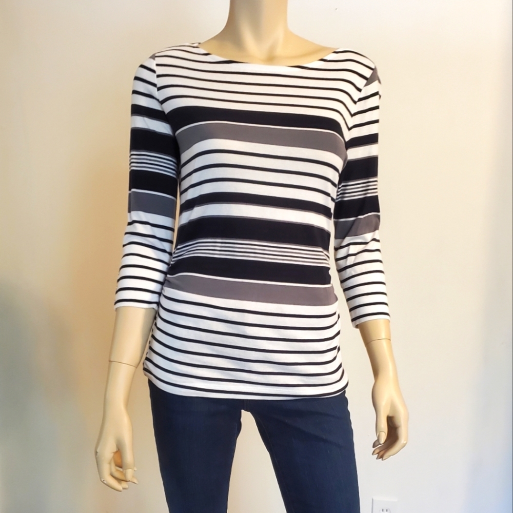 New York & Company Striped 3/4 Sleeves Top